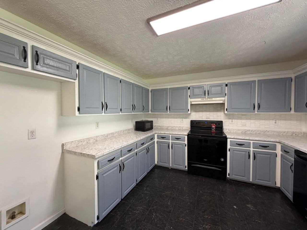 14615 Hobby Rd - Photo 5 of 24