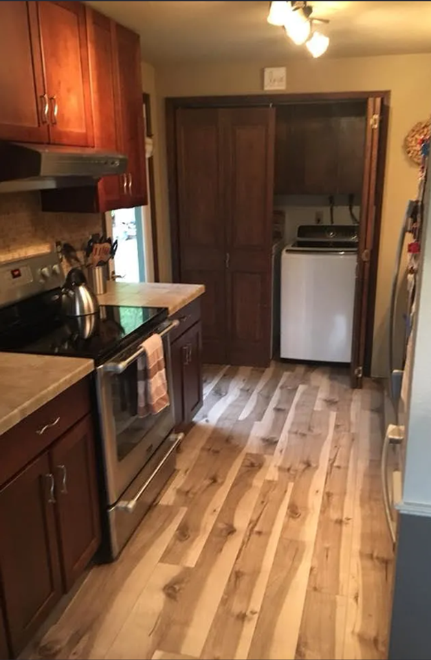 1041 Pacific Ave - Photo 4 of 6