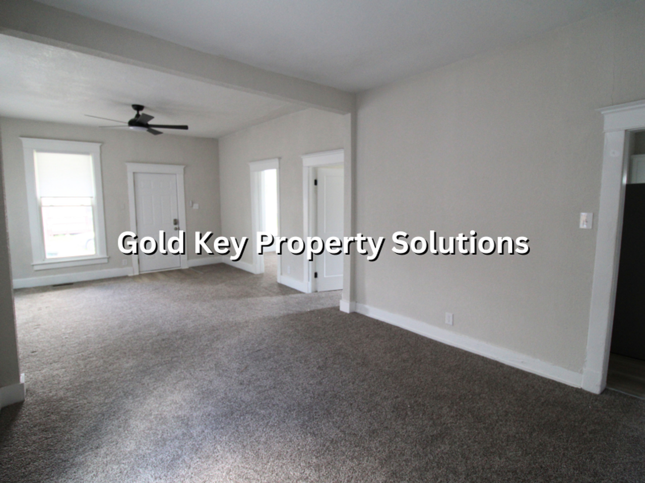 2823 S Vine St - Photo 6 of 17