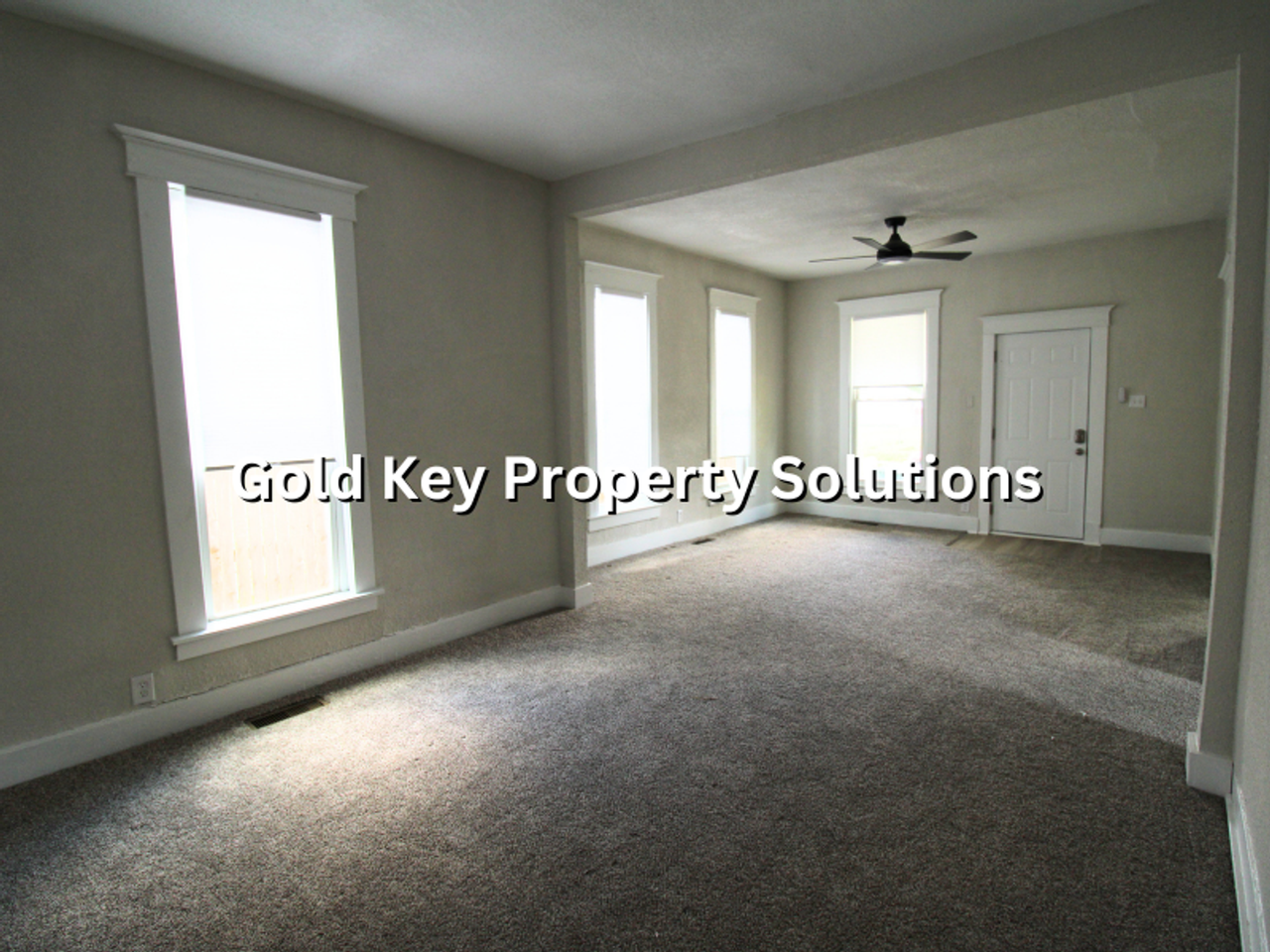 2823 S Vine St - Photo 7 of 17