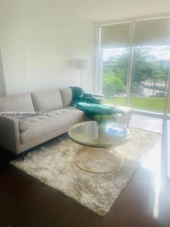 10275 10275 Collins Ave appt 327 - Photo 3 of 23