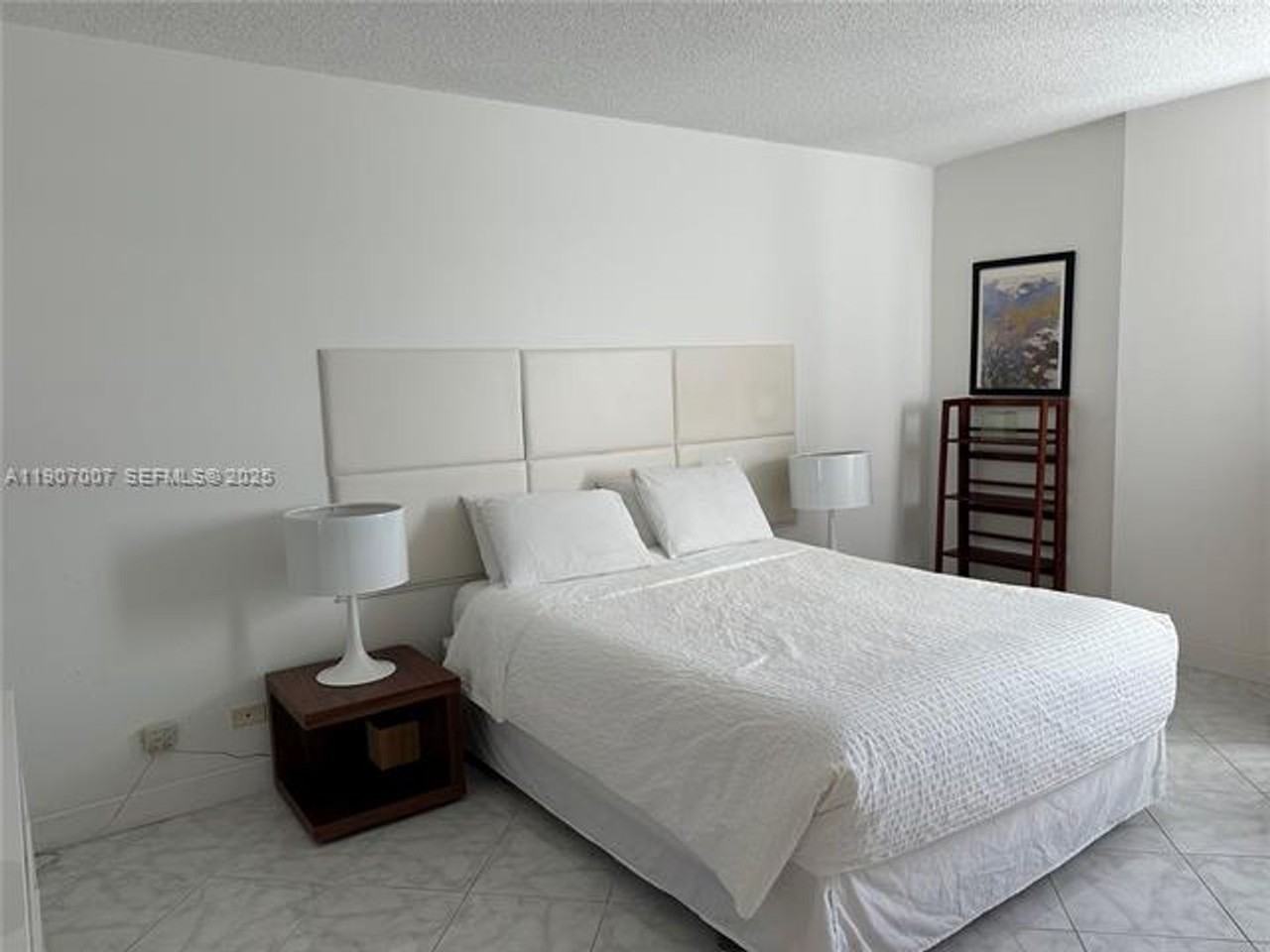 2301 2301 Collins Ave appt 737 - Photo 7 of 32