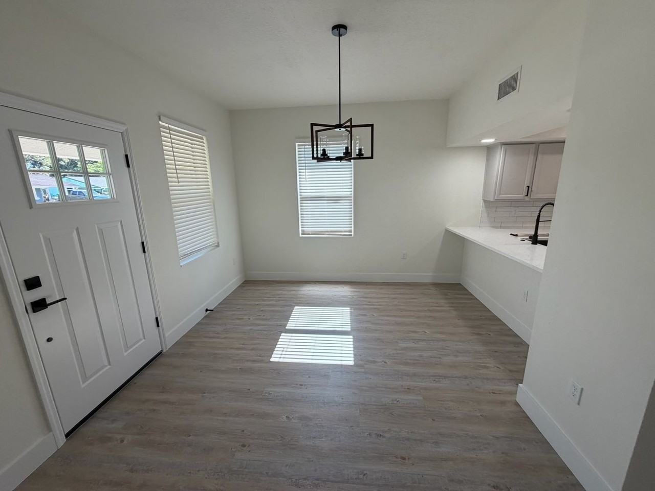 1811 Baxter Ave - Photo 7 of 18