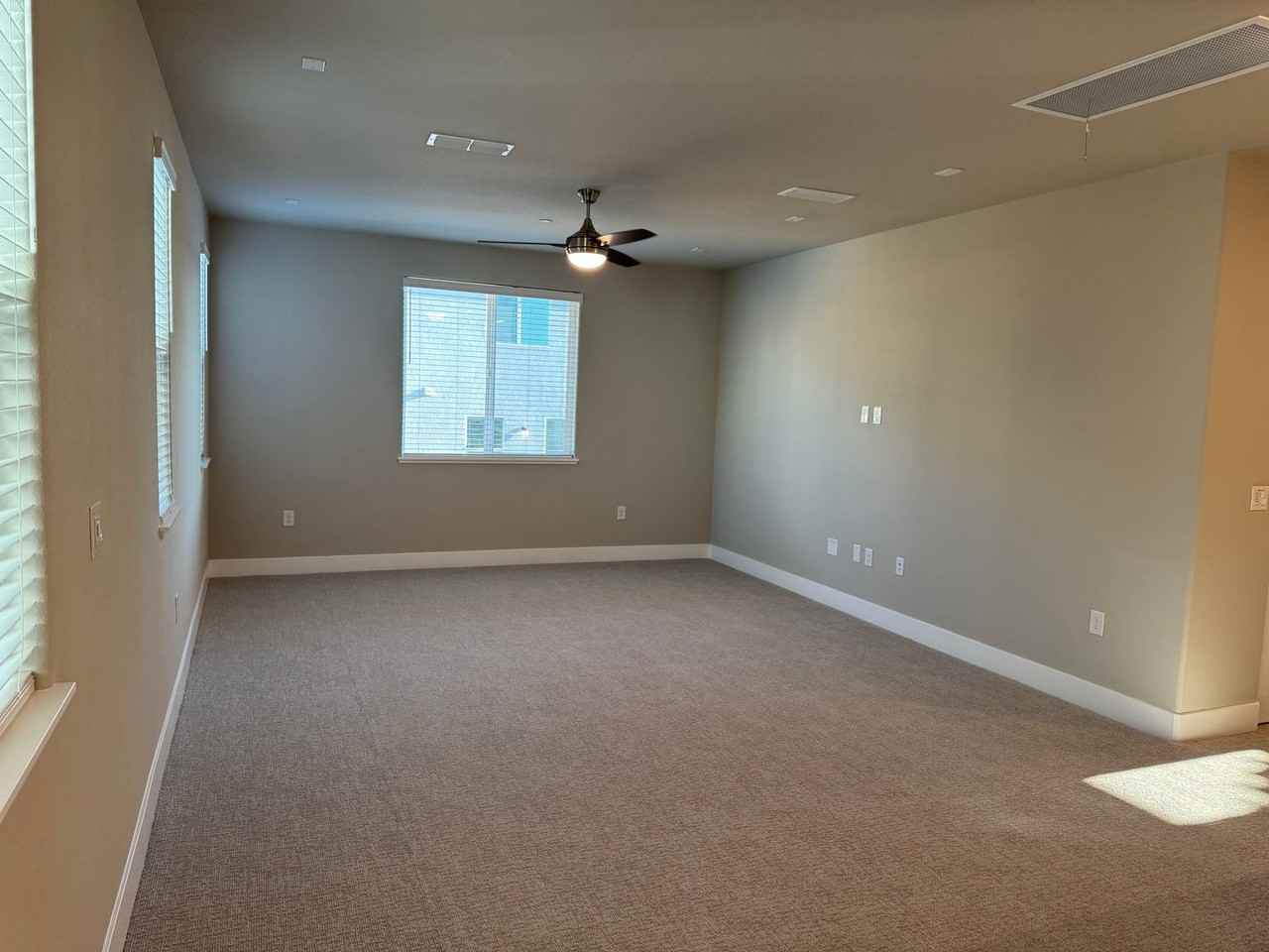 903 Mirage Ln - Photo 6 of 8