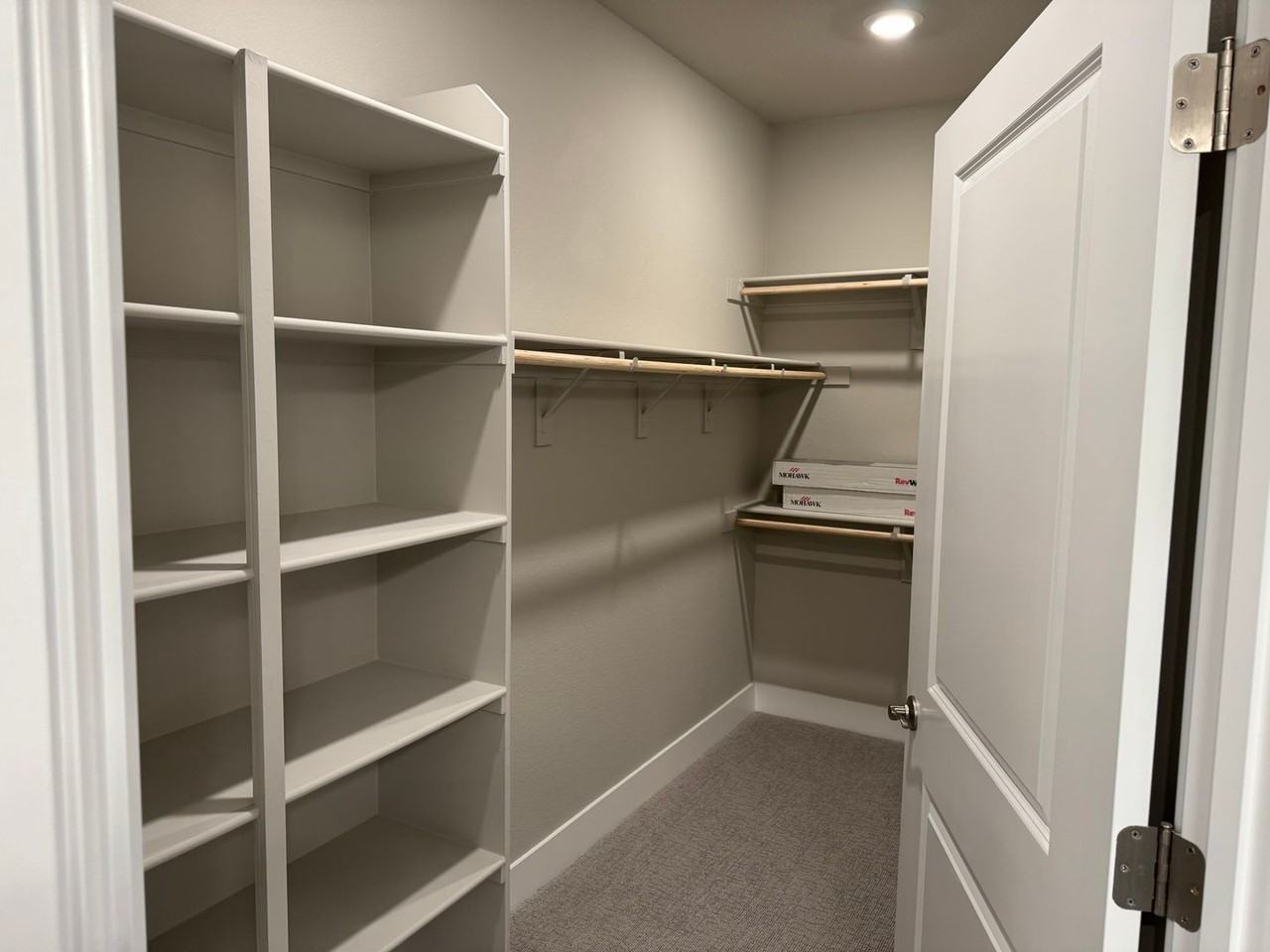 903 Mirage Ln - Photo 7 of 8