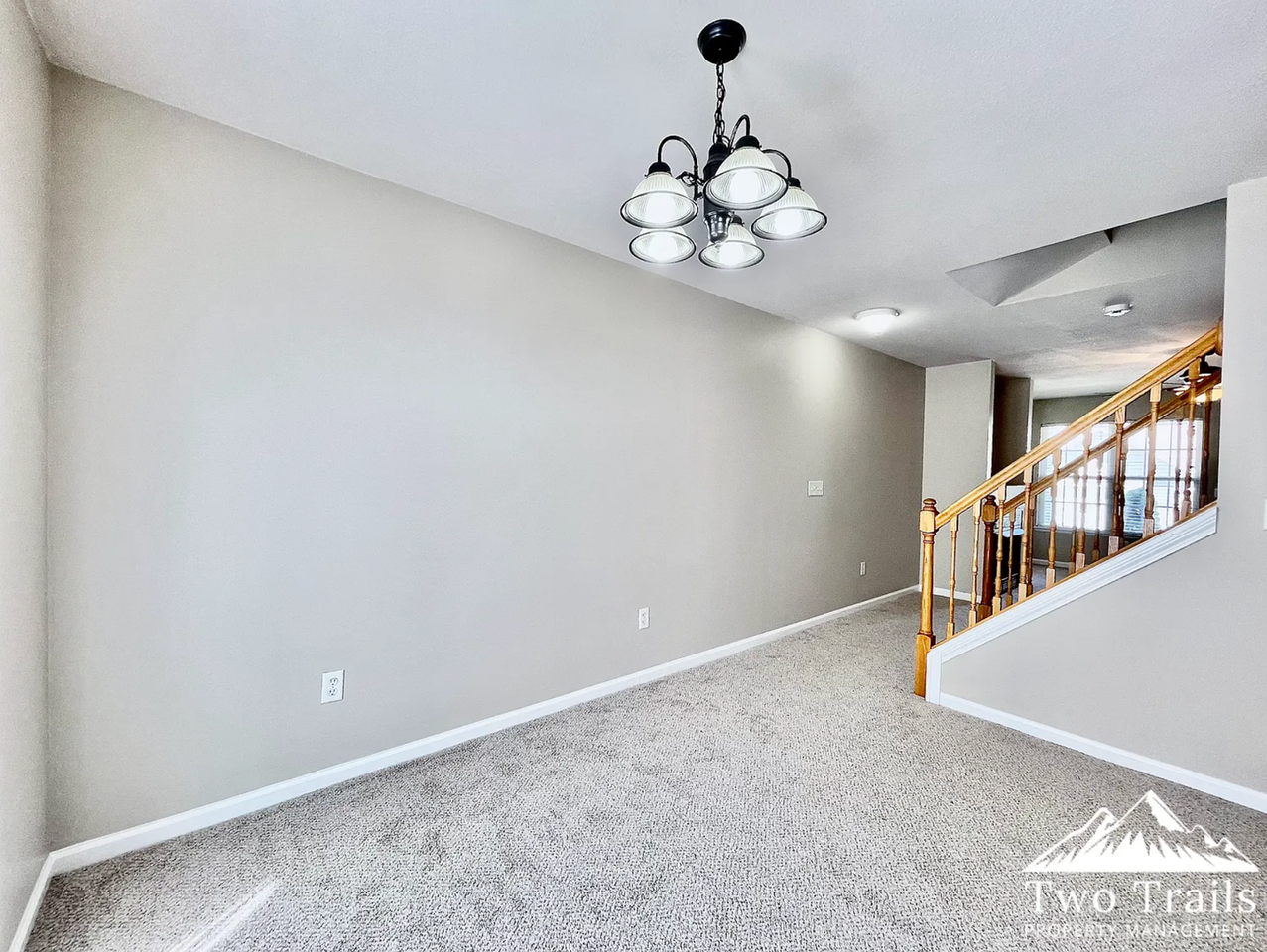 67 Farington Cir - Photo 4 of 18
