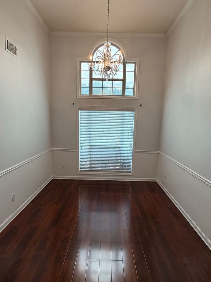 5105 Yellow Pine Dr - Photo 3 of 16