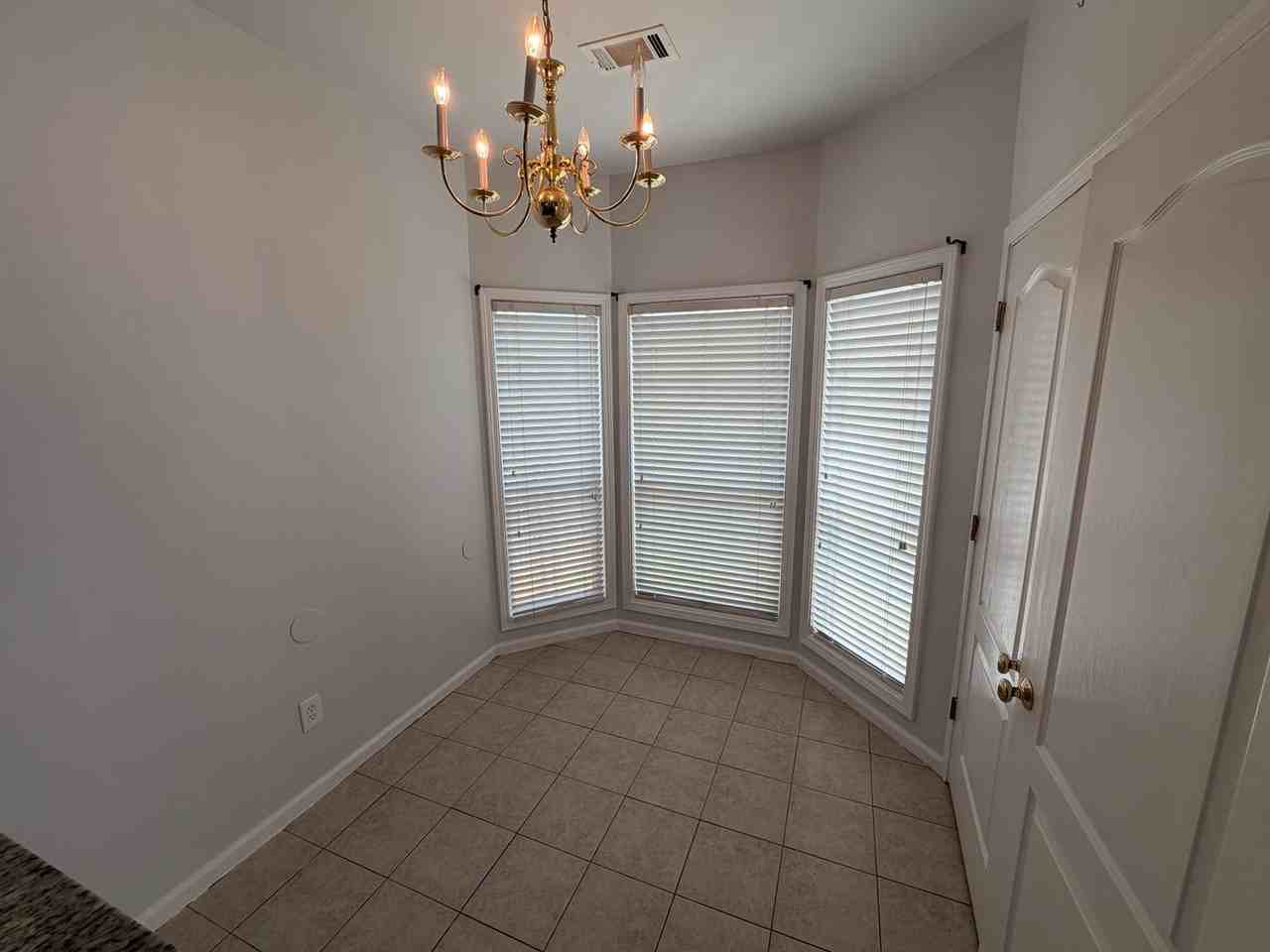 5105 Yellow Pine Dr - Photo 7 of 16
