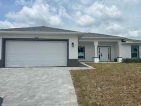 2524 Ne 1st Pl - Photo 1 of 1