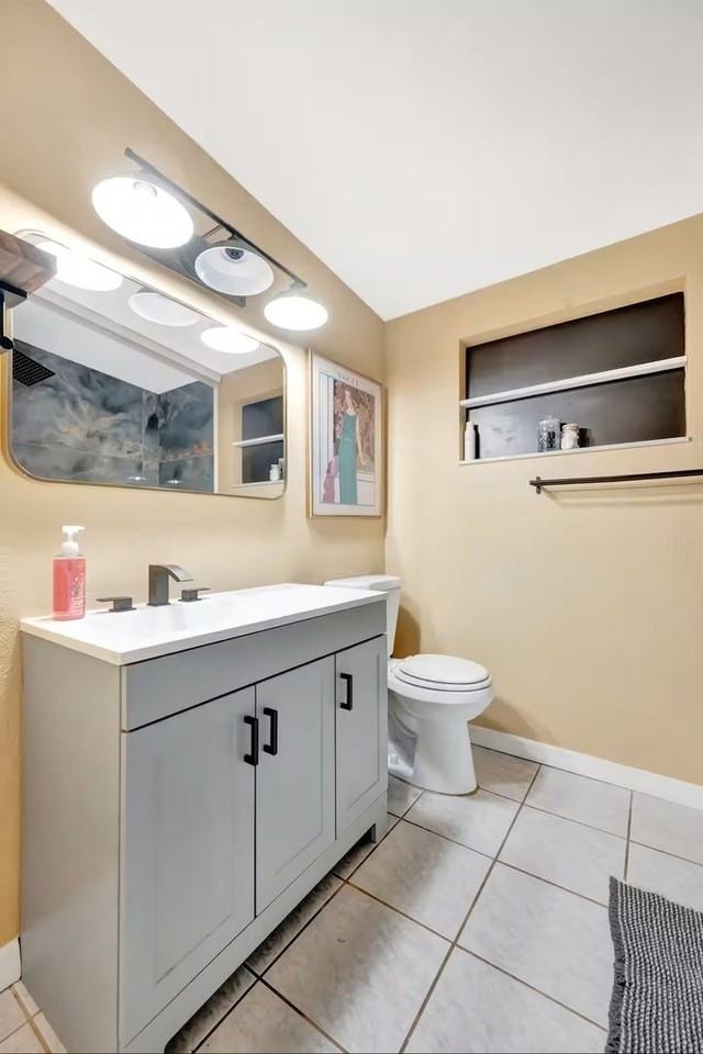 5025 9th Ave S - Photo 3 of 24