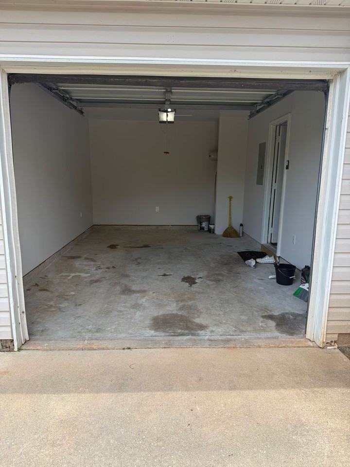 9360 Thomas Rd - Photo 4 of 20