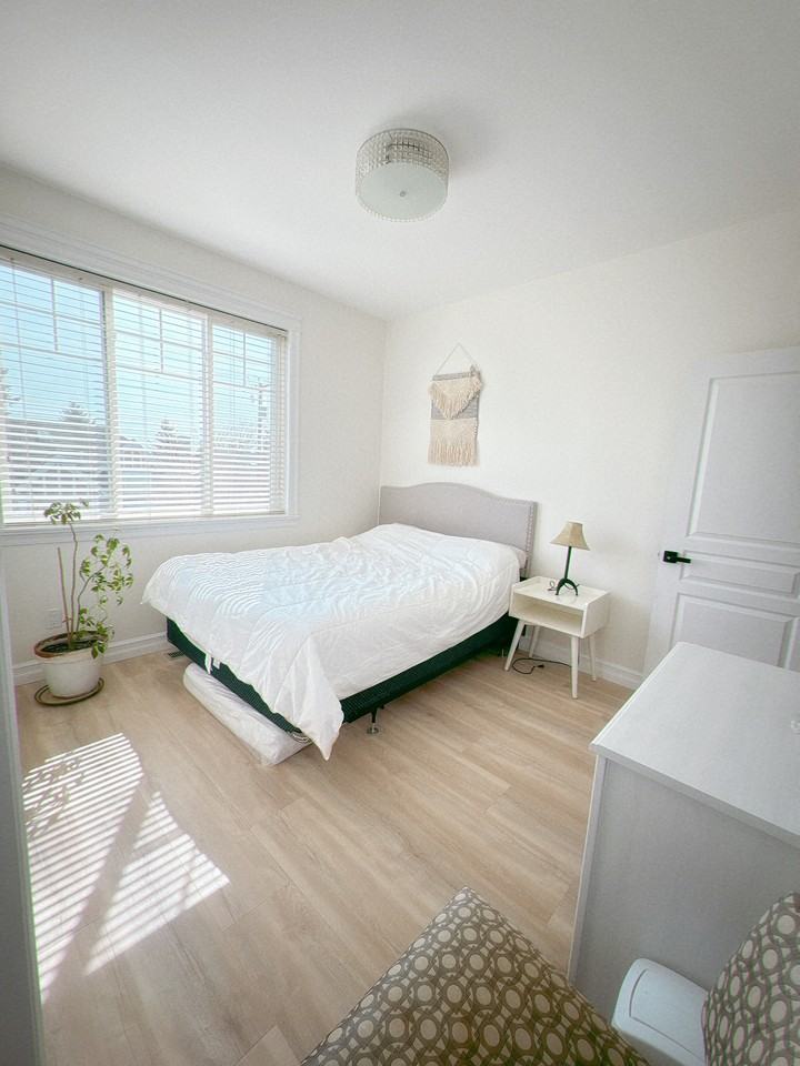 729 Delestre Avenue - Photo 4 of 7