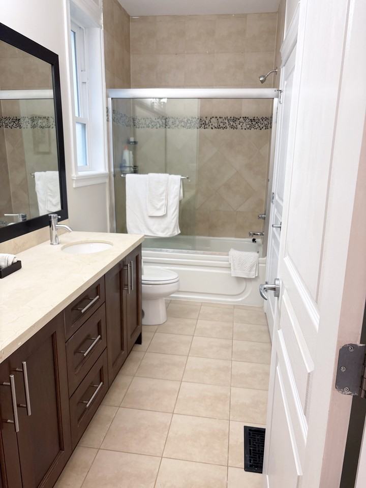729 Delestre Avenue - Photo 5 of 7