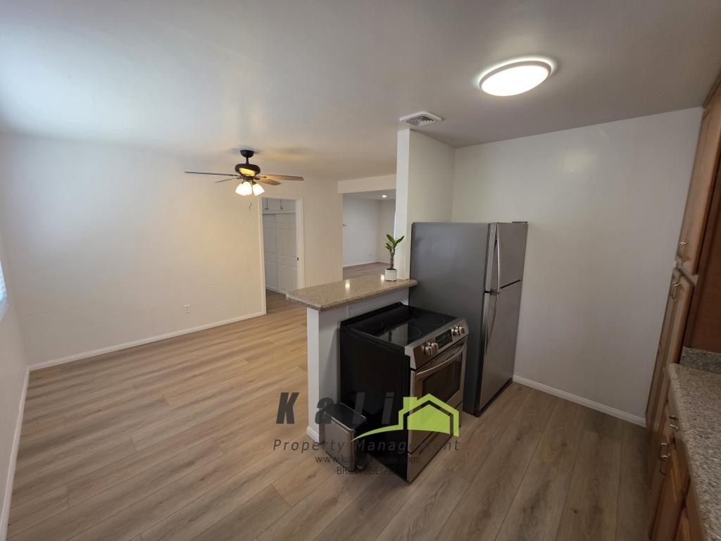 910 Saturn Blvd - Photo 4 of 15