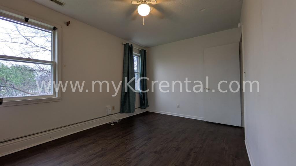 730 W Park St - Photo 7 of 11