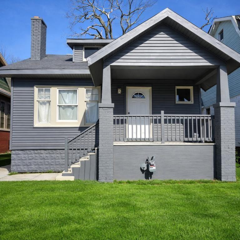 2530 Fullerton St - Photo 2 of 18