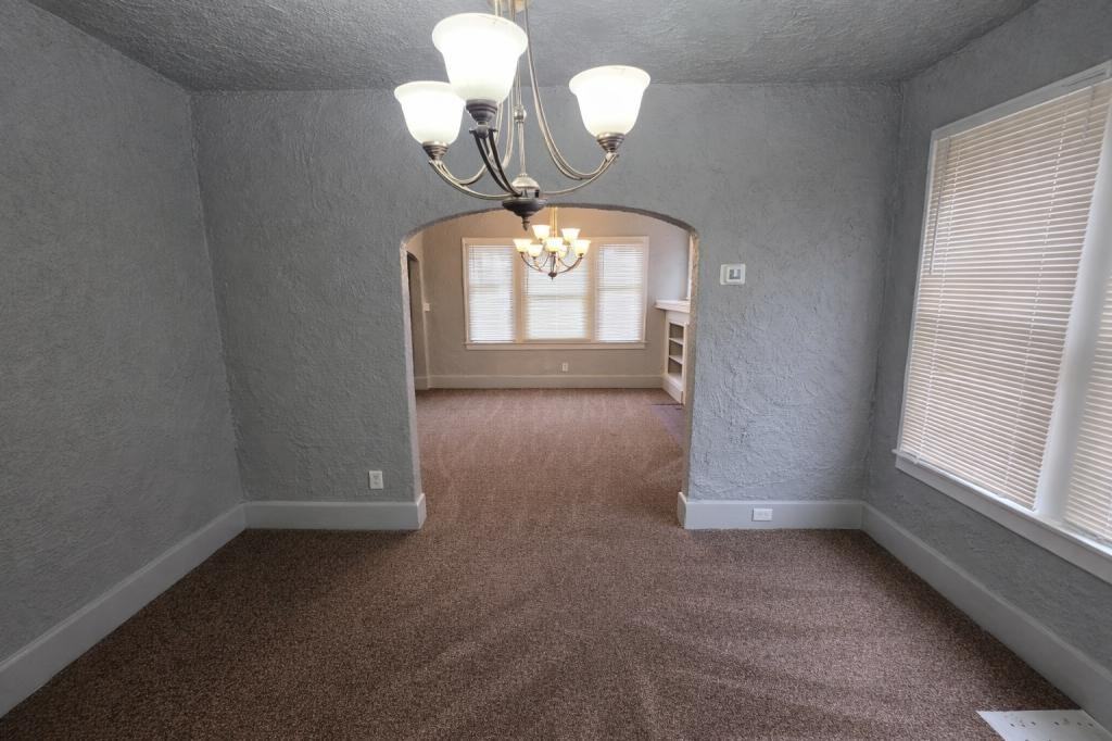 2530 Fullerton St - Photo 6 of 18