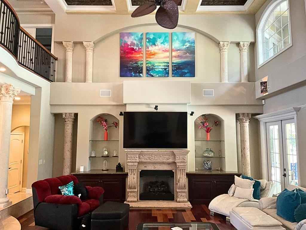 664 Oxbow Dr - Photo 4 of 50
