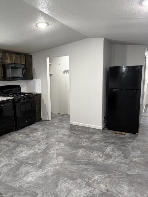 17822 S Bryant Rd ##17 - Photo 7 of 49