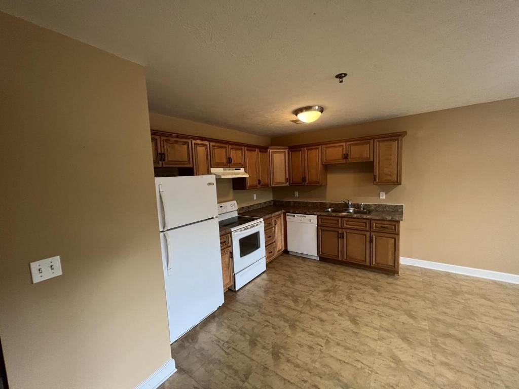1035 Mercantile St - Photo 3 of 8