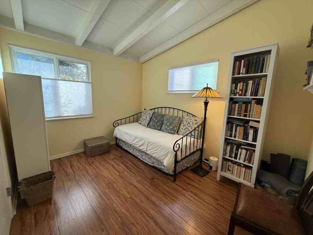 318 Palisades Dr - Photo 5 of 6