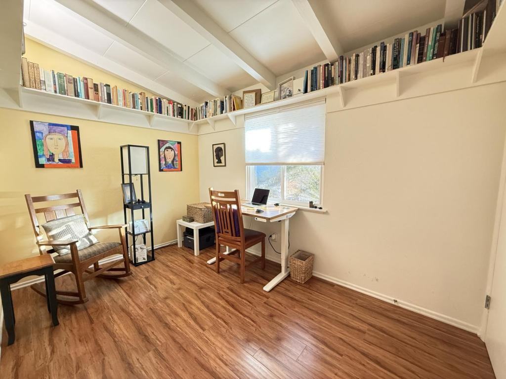 318 Palisades Dr - Photo 6 of 6