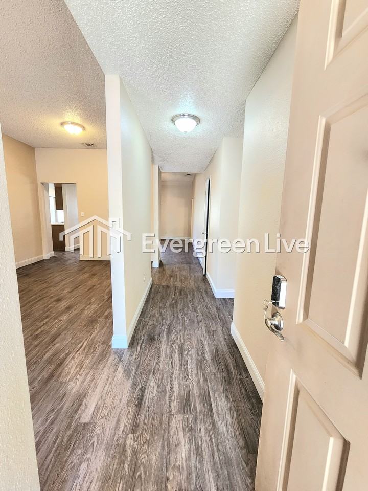 2324 Santo Domingo Ct - Photo 2 of 23
