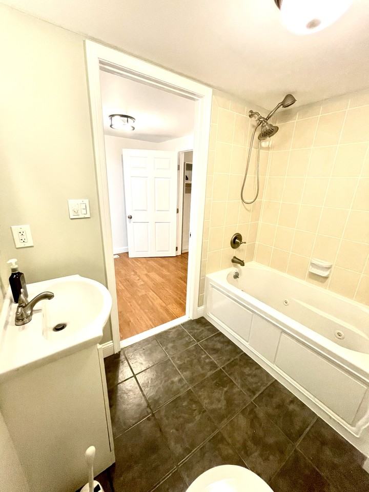 6541 Saint Helena Ave - Photo 7 of 11