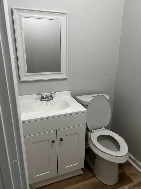 2614 Citadel Dr - Photo 3 of 5