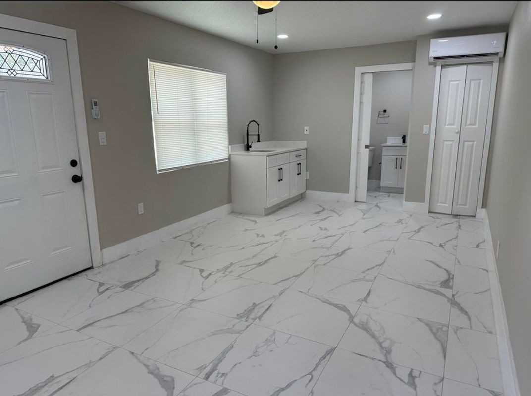 5008 N Tampania Ave - Photo 2 of 6