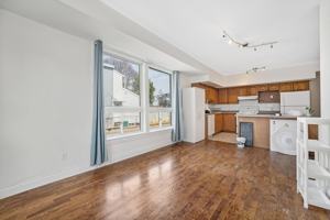 featured image of 265 Carruthers Ave