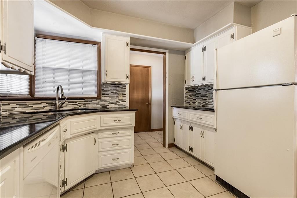 9913 Sunnymeade Pl #15041306 - Photo 3 of 12
