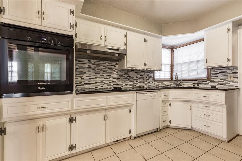 9913 Sunnymeade Pl #15041306 - Photo 6 of 12