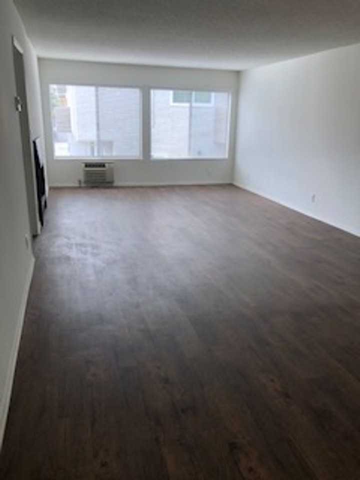 1820 Bentley Ave. - Photo 3 of 26