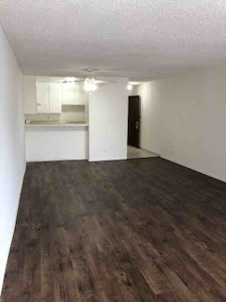 1820 Bentley Ave. - Photo 6 of 26