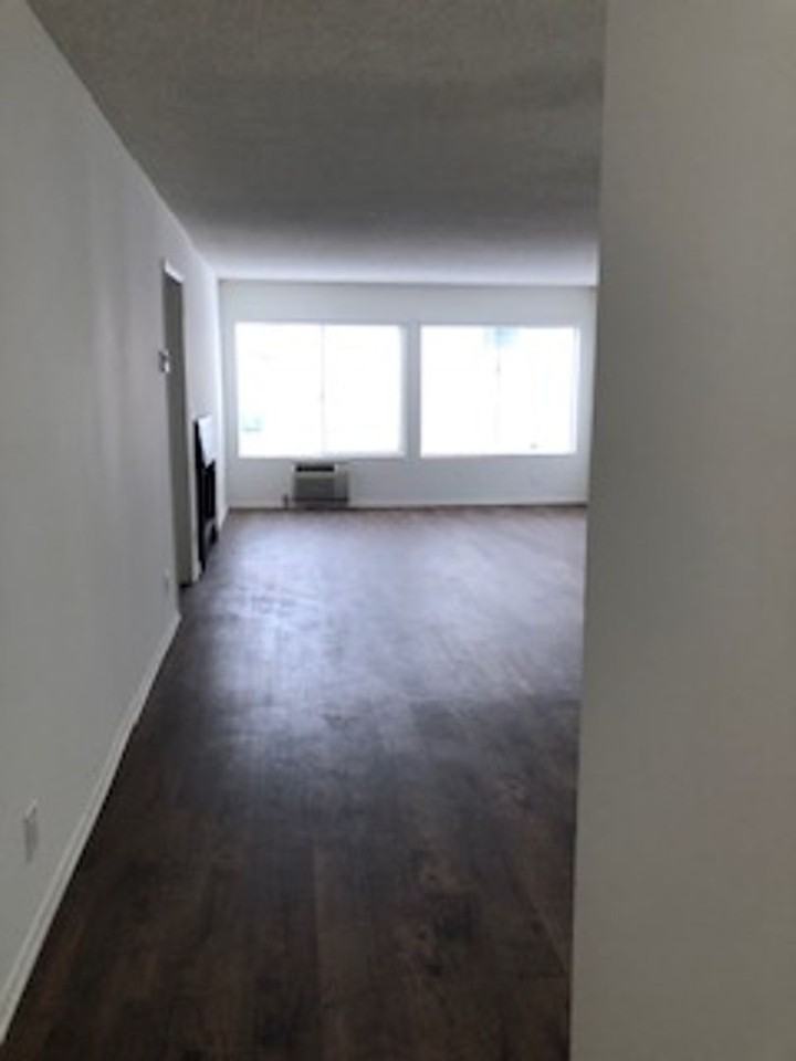 1820 Bentley Ave. - Photo 7 of 26