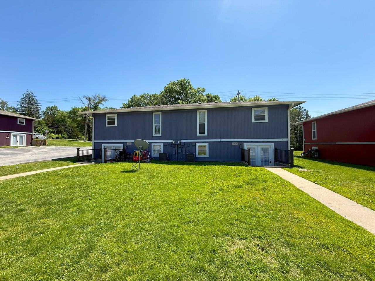 1007 W Ash St - Photo 2 of 45
