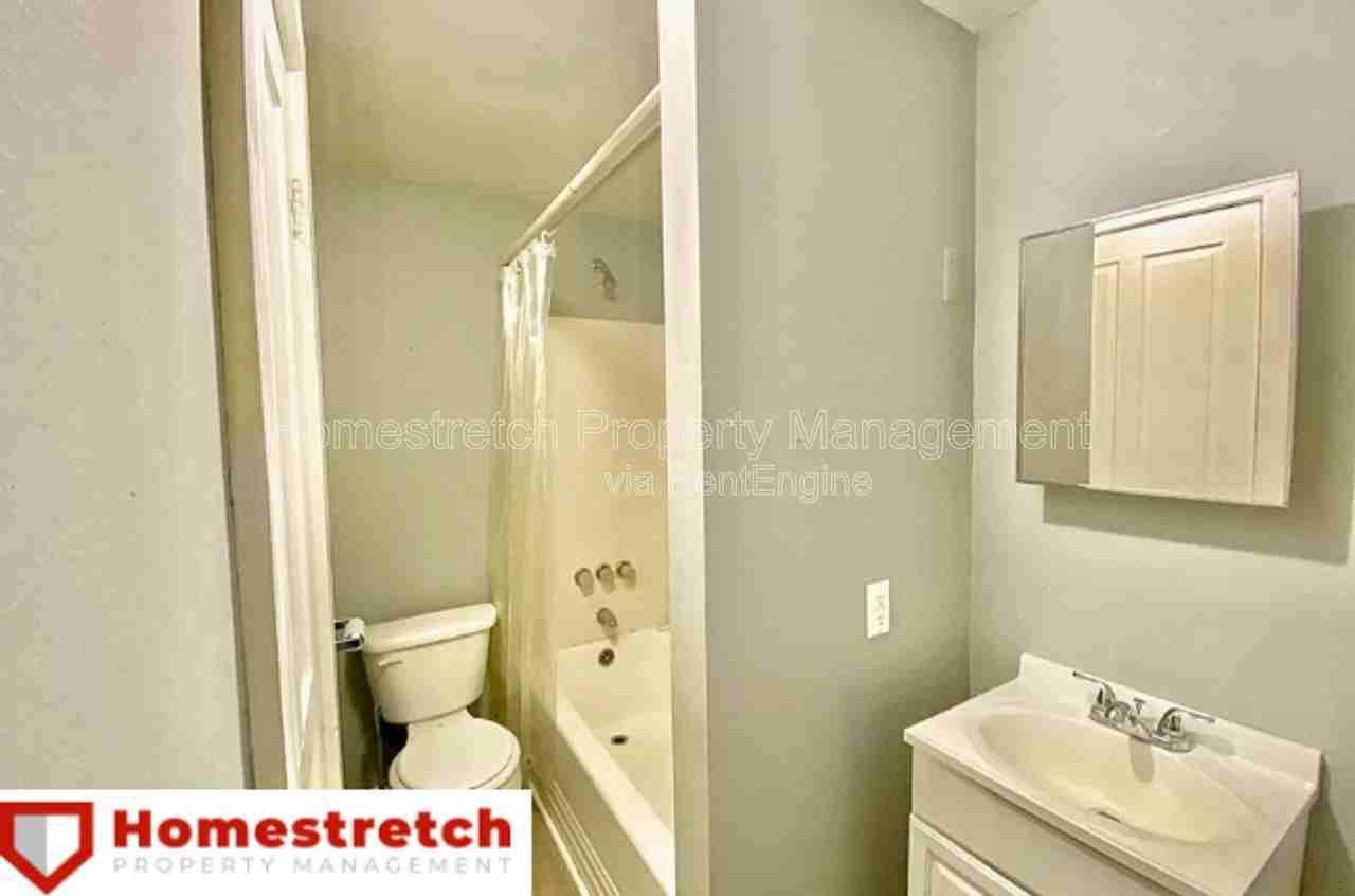 3233 Oregon Ave #2 - Photo 3 of 14