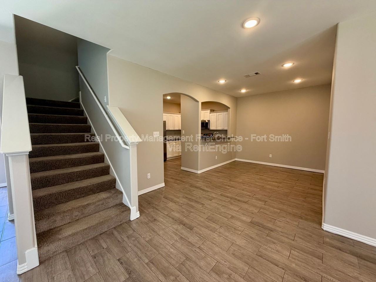 9818 Mylea Cir - Photo 3 of 22