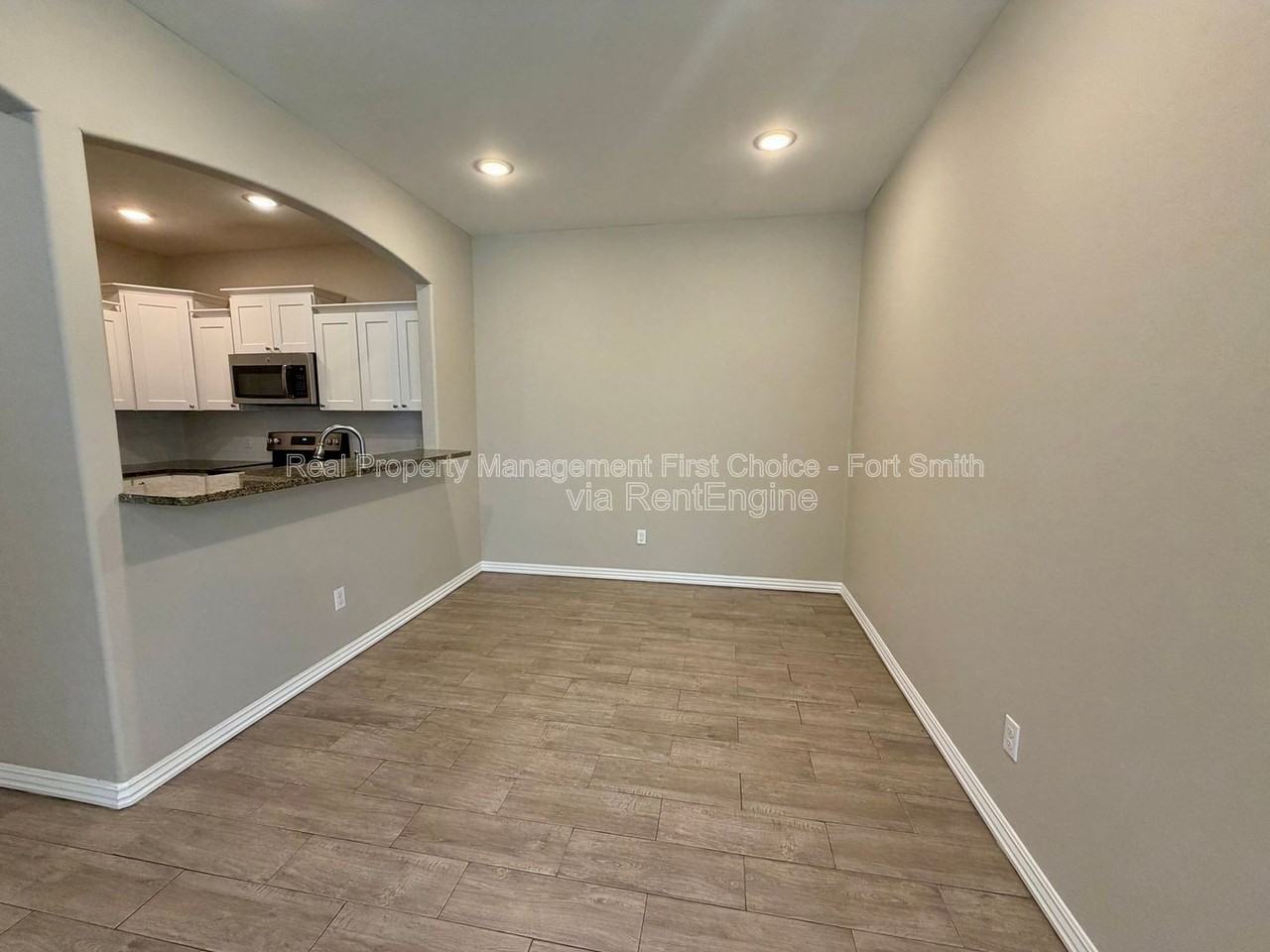 9818 Mylea Cir - Photo 5 of 22