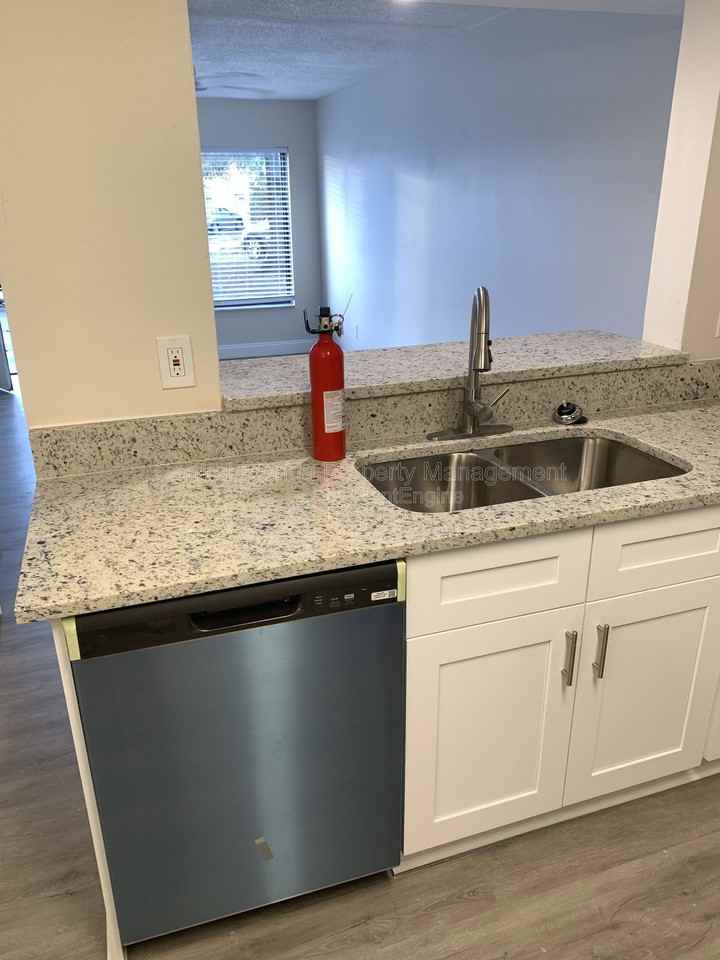 12352 Fox Hound Ct - Photo 5 of 12