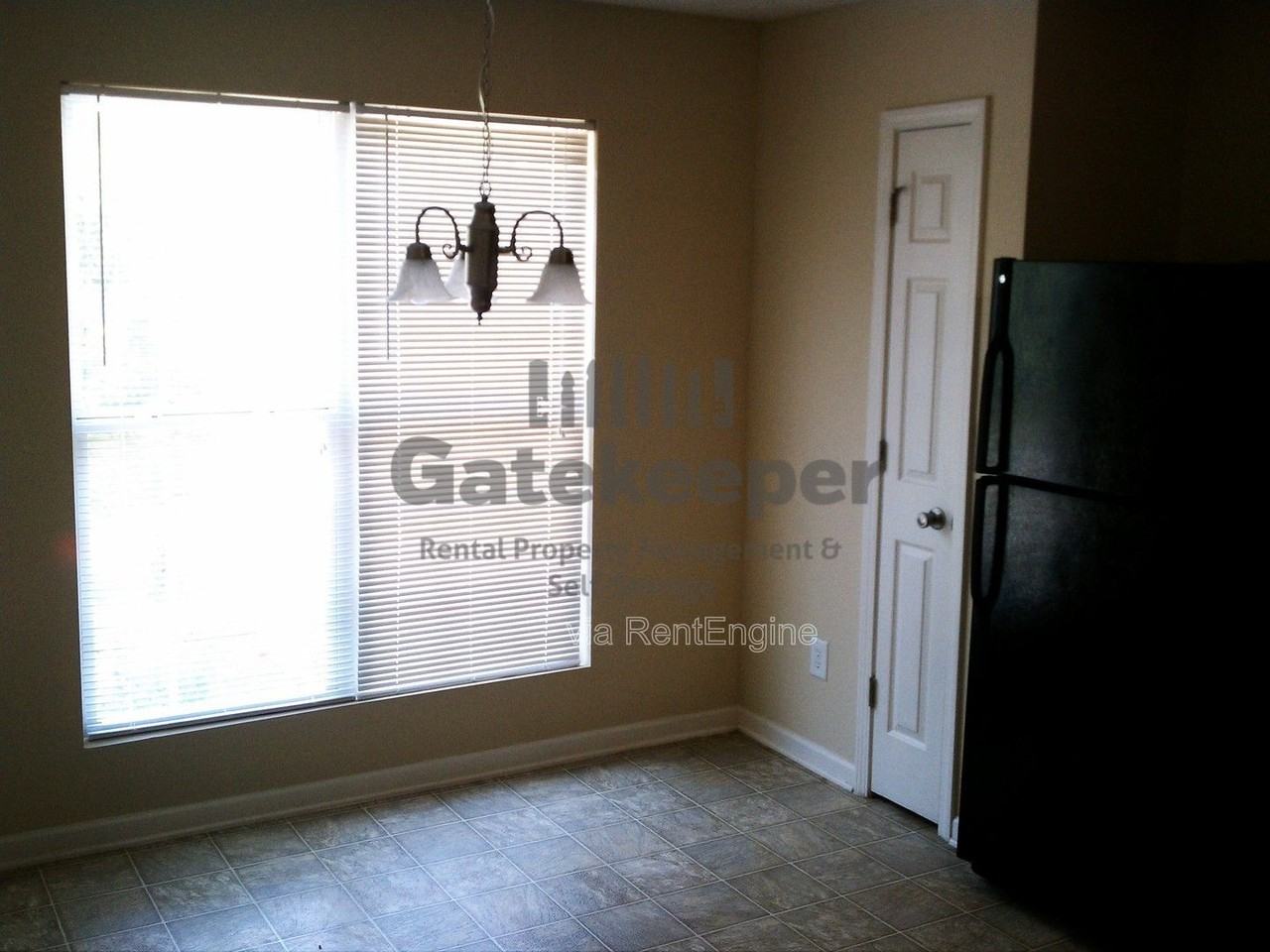 8422 Carlington Ln - Photo 3 of 6