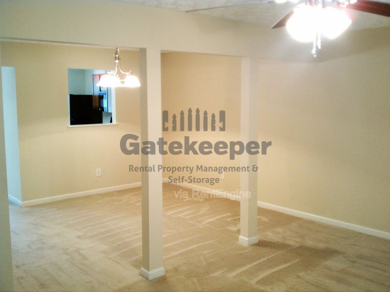 8422 Carlington Ln - Photo 5 of 6
