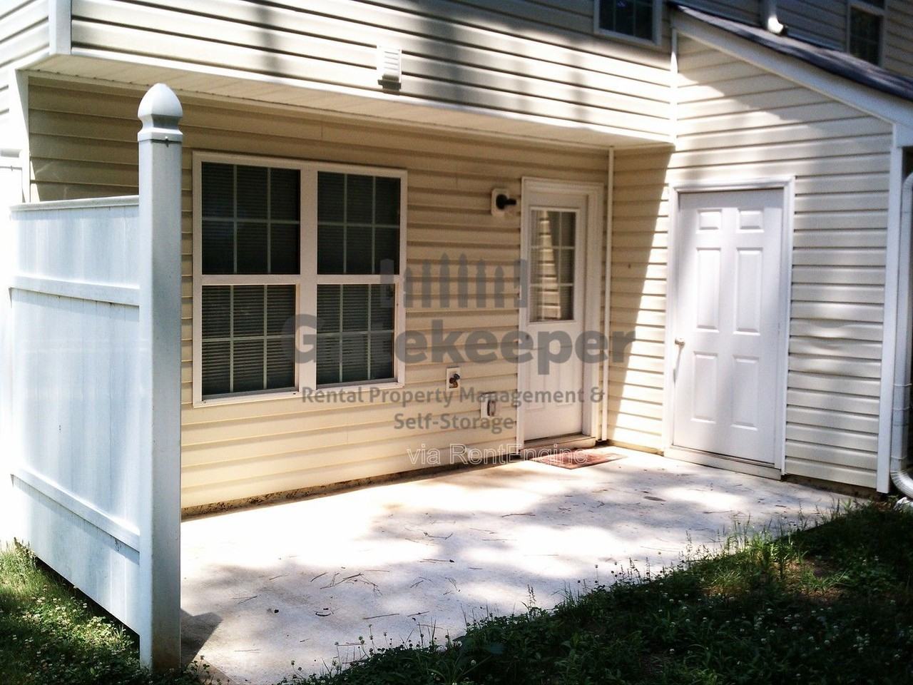8422 Carlington Ln - Photo 6 of 6