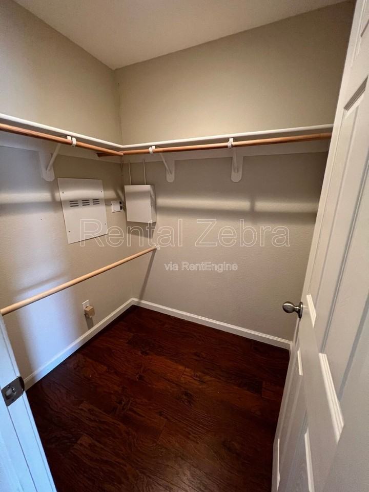 1453 Antioch Ct - Photo 6 of 19