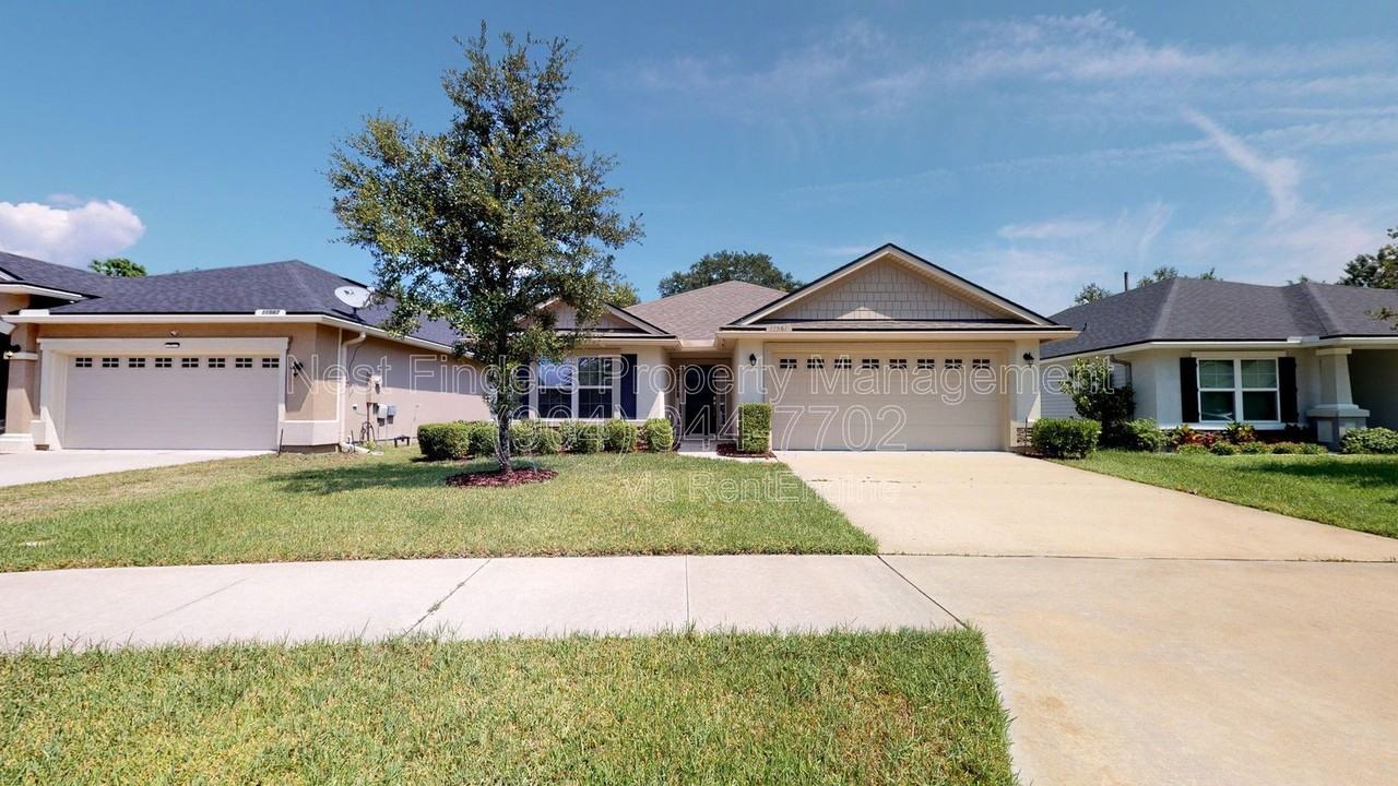 11561 Sycamore Cove Ln - Photo 3 of 28