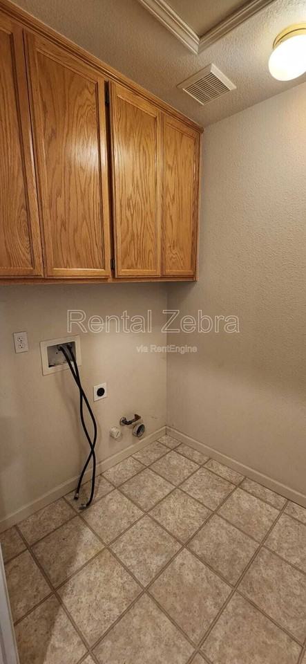 3795 Swan Ave - Photo 6 of 22