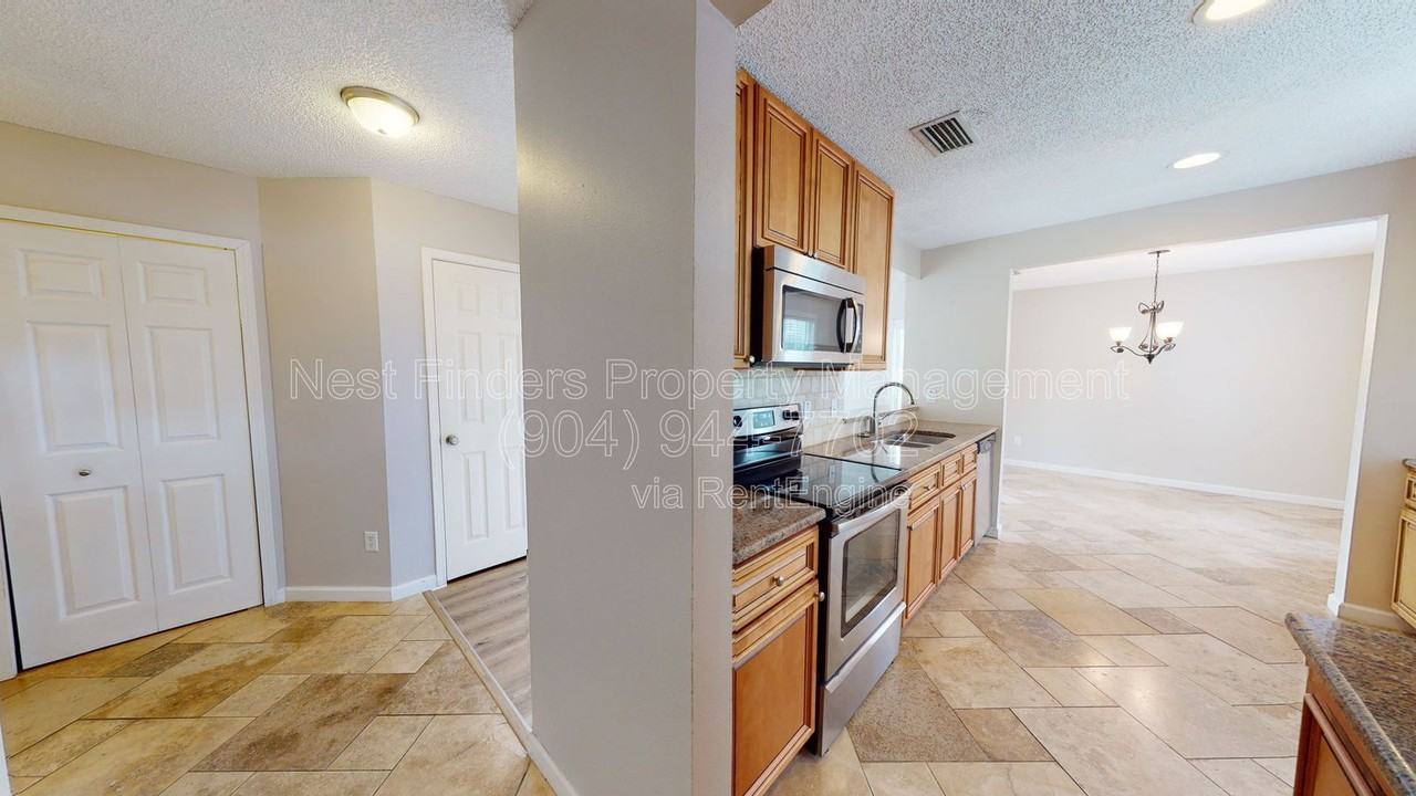 14089 Lumberton Falls Dr - Photo 3 of 29