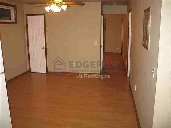 1323 Broadway Ave Nw #1 - Photo 3 of 7