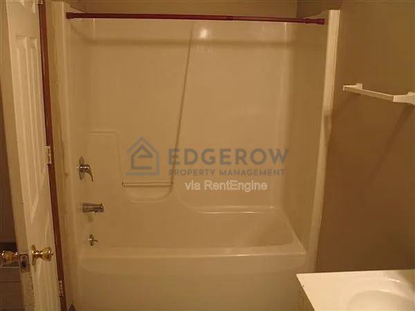 1323 Broadway Ave Nw #1 - Photo 5 of 7